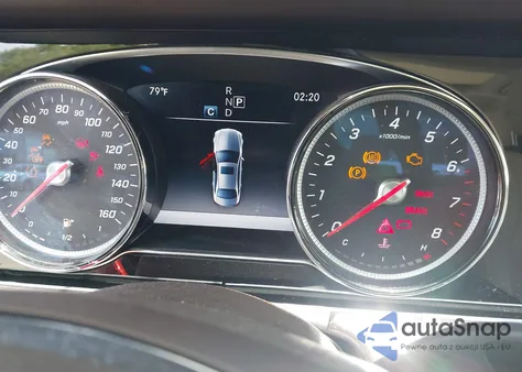 2017 Mercedes-Benz E 300 4Matic z USA, uszkodzony, nr VIN WDDZF4KB2HA126271